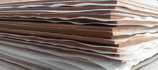 Stapel gesneden lederen patronen